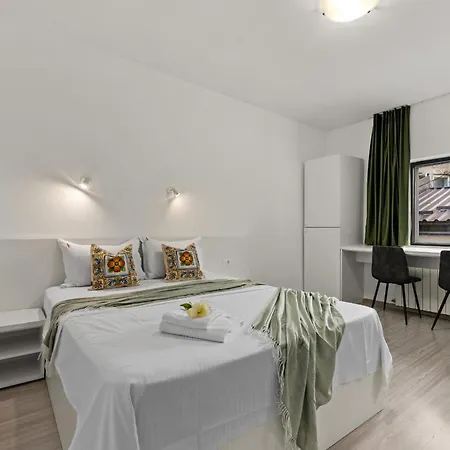 Διαμέρισμα 2bdr With Kitchen In Old Town Βουκουρέστι