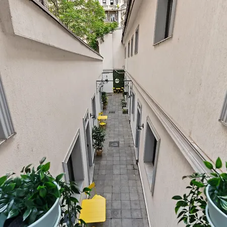 2bdr With Kitchen In Old Town *