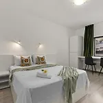 شقة 2bdr With Kitchen In Old Town بوخارست