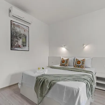 Διαμέρισμα 2bdr With Kitchen In Old Town *