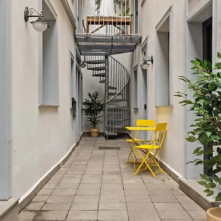 2bdr With Kitchen In Old Town