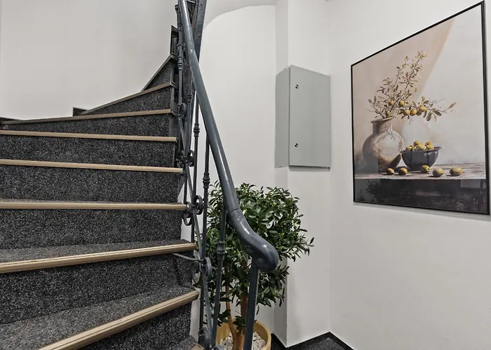 Apartament 2bdr With Kitchen In Old Town