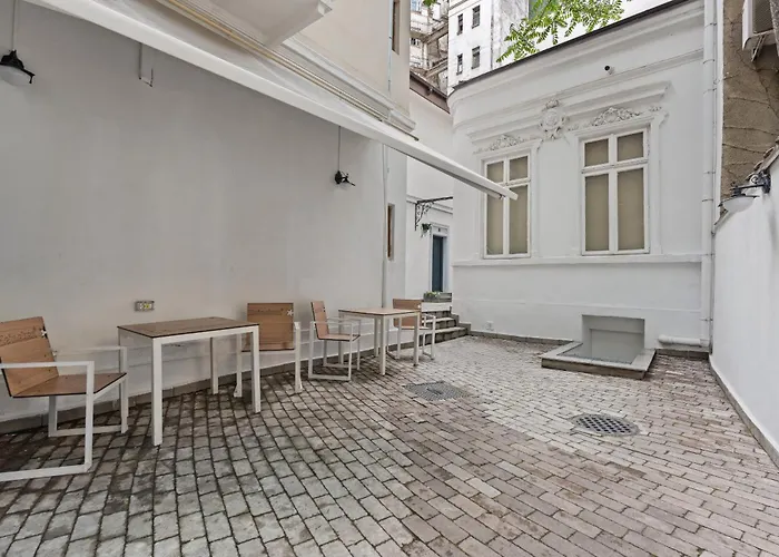 2bdr With Kitchen In Old Town ブカレスト