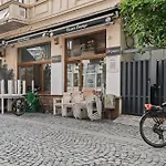 2bdr With Kitchen In Old Town