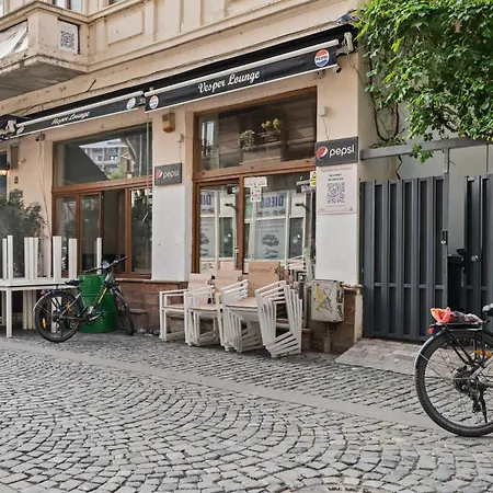 2bdr With Kitchen In Old Town