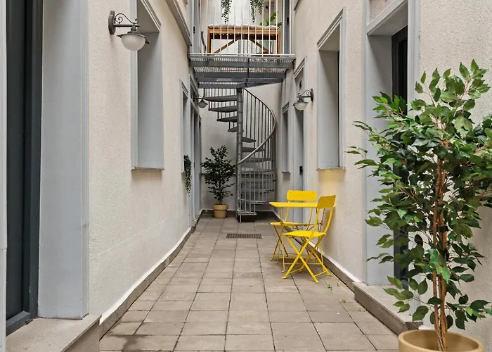 2bdr With Kitchen In Old Town